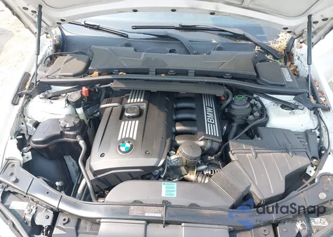 2010 BMW 328 z USA, uszkodzony, nr VIN WBAPH7G56ANM53350